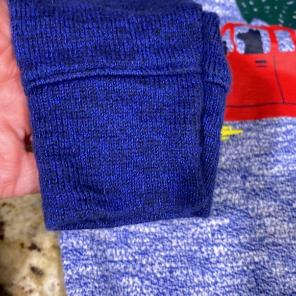 Boys Old Navy Christmas Truck Shirt LS 5T - Picture 4 of 7